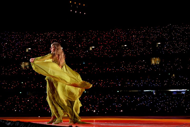 Taylor Swift — February 16 - Melbourne, Australia — photo 55