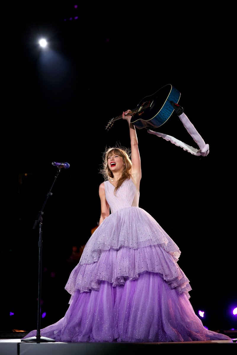Taylor Swift — February 16 - Melbourne, Australia — photo 58