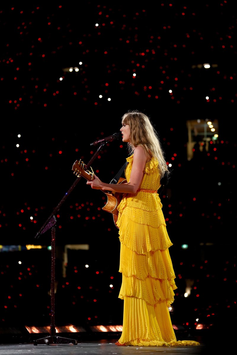 Taylor Swift — February 16 - Melbourne, Australia — photo 64