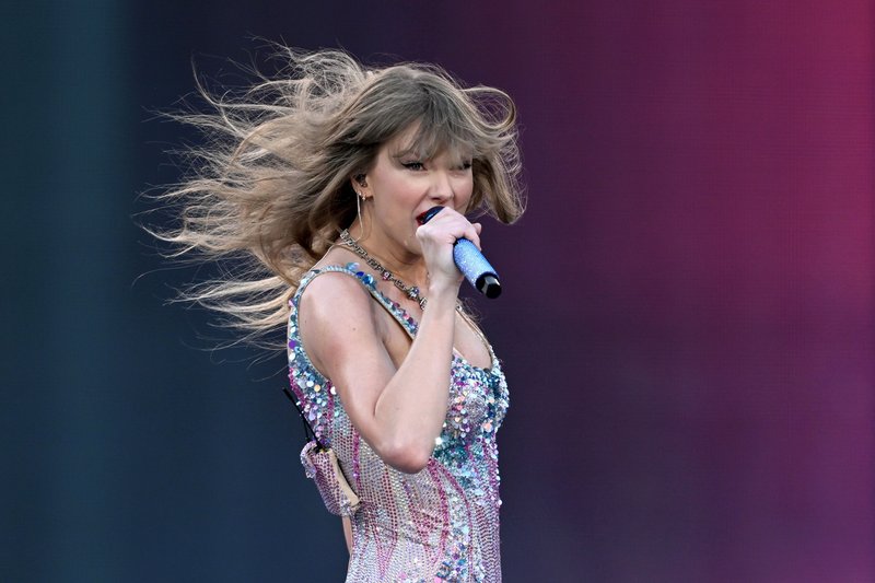 Taylor Swift — February 16 - Melbourne, Australia — photo 69
