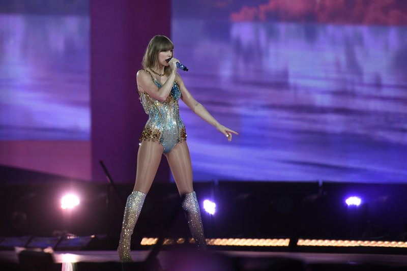 Taylor Swift — February 23 - Sydney, Australia — photo 36