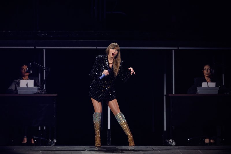 Taylor Swift — February 23 - Sydney, Australia — photo 64