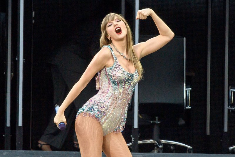 Taylor Swift — July 13 - Milan, Italy — photo 47