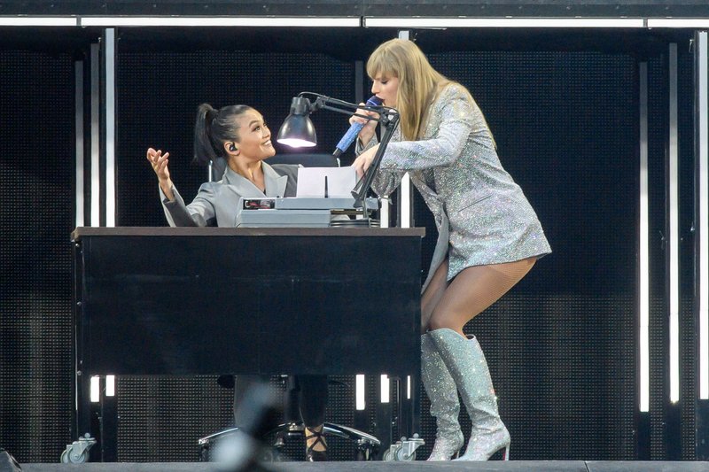 Taylor Swift — July 13 - Milan, Italy — photo 49