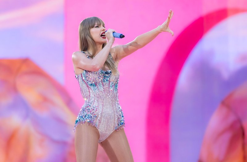 Taylor Swift — July 13 - Milan, Italy — photo 68