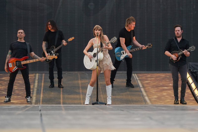 Taylor Swift — July 27 - Munich, Germany — photo 2