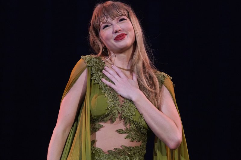 Taylor Swift — July 27 - Munich, Germany — photo 34