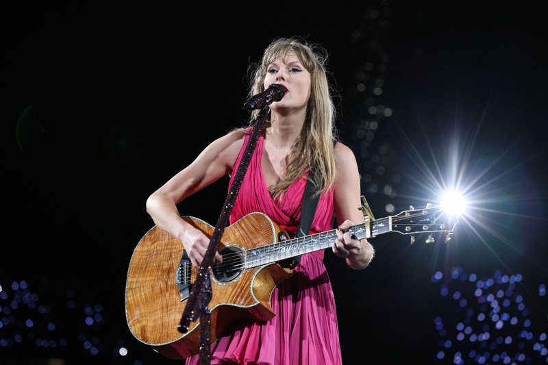 Taylor Swift — July 27 - Munich, Germany — photo 39