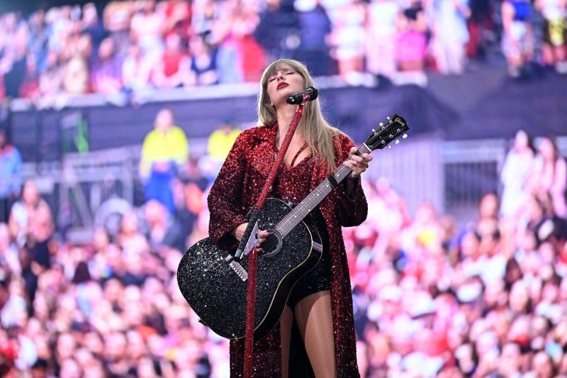 Taylor Swift — July 4 - Amsterdam, Netherlands — photo 10