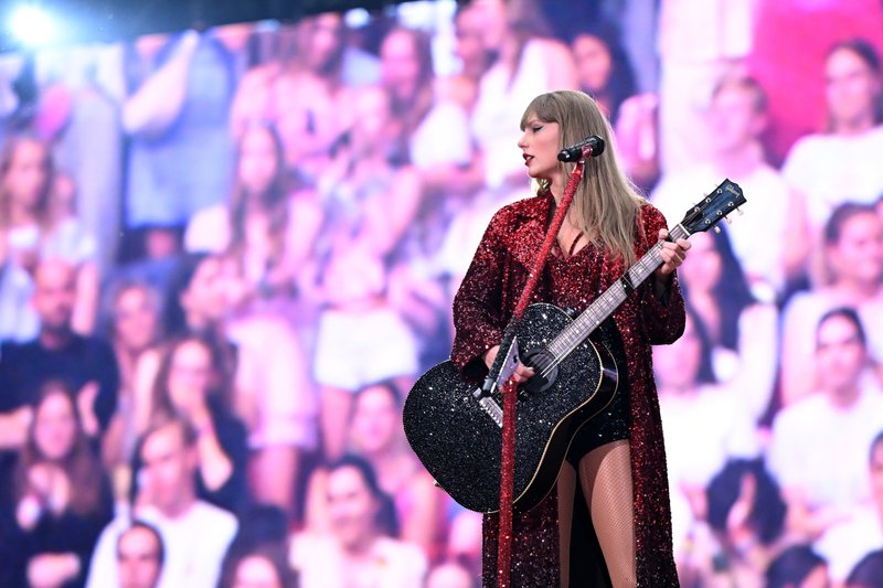 Taylor Swift — July 4 - Amsterdam, Netherlands — photo 11