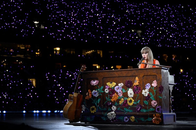 Taylor Swift — July 4 - Amsterdam, Netherlands — photo 24