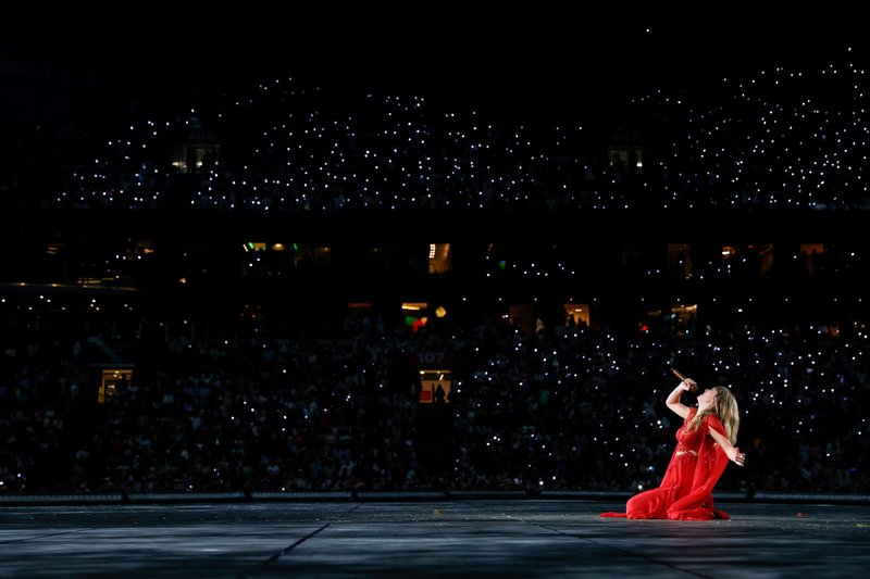Taylor Swift — July 5 - Amsterdam, Netherlands — photo 4