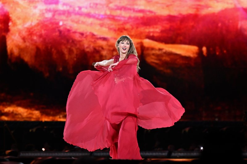 Taylor Swift — July 5 - Amsterdam, Netherlands — photo 5