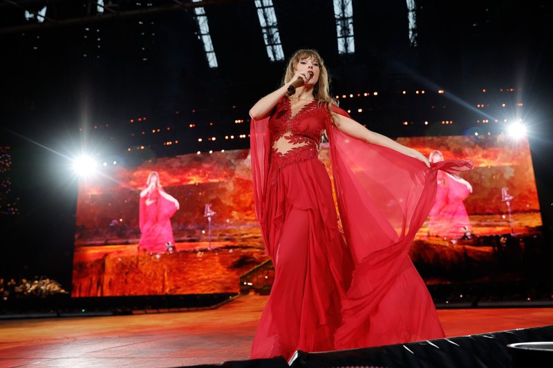 Taylor Swift — July 5 - Amsterdam, Netherlands — photo 6