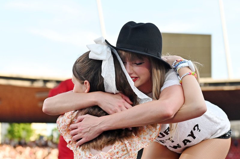 Taylor Swift — July 9 - Zürich, Switzerland — photo 7