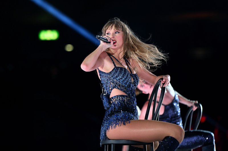 Taylor Swift — July 9 - Zürich, Switzerland — photo 41
