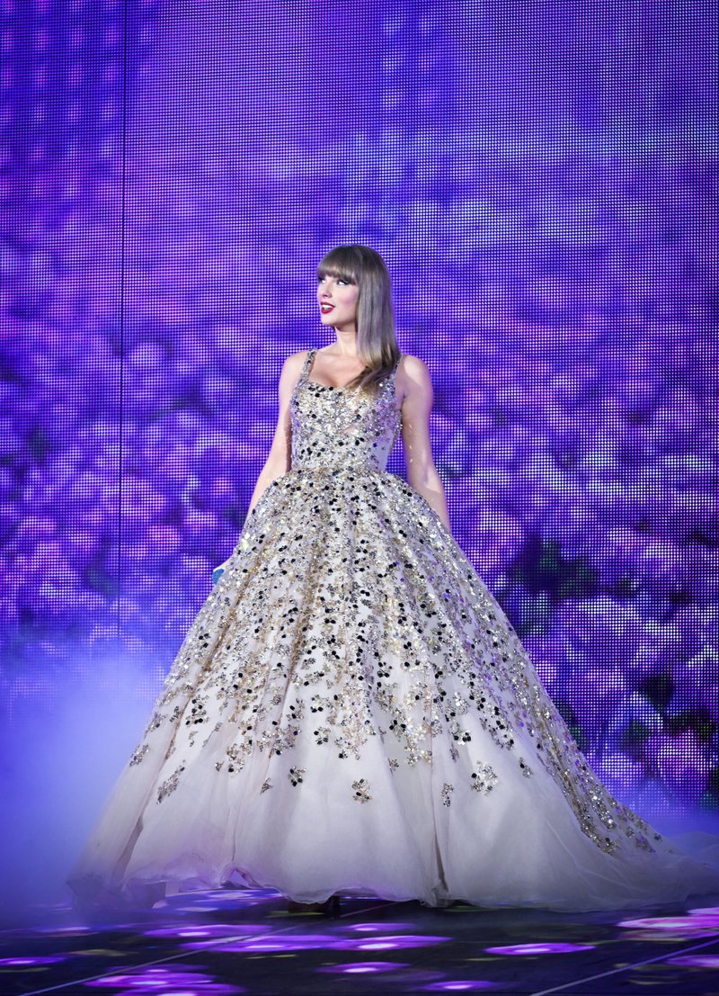 Taylor Swift — June 18 - Cardiff, Wales — photo 9