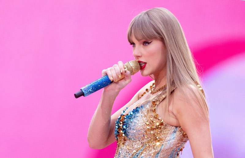 Taylor Swift — June 21 - London, England — photo 18