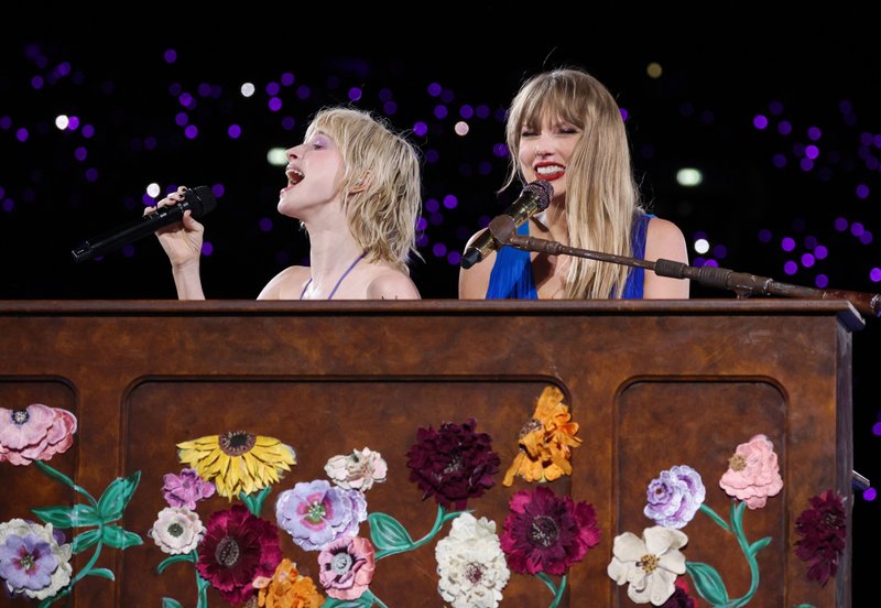 Taylor Swift — June 22 - London, England — photo 14