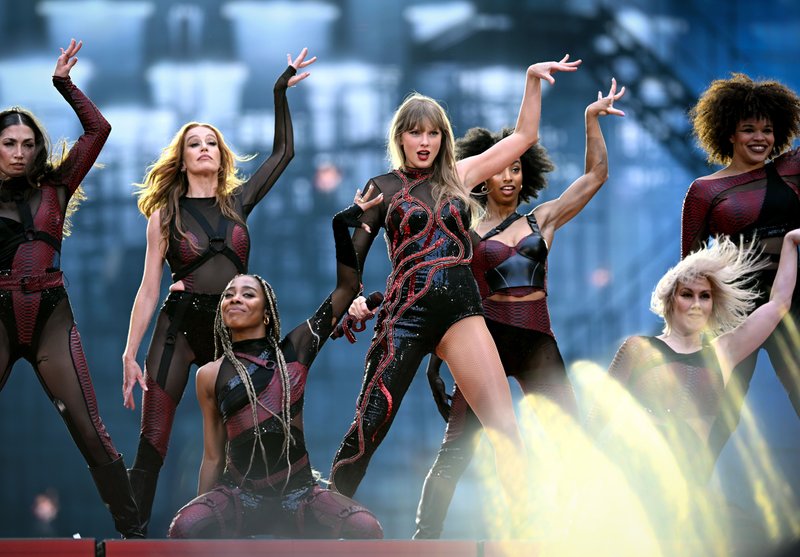 Taylor Swift — June 23 - London, England — photo 11