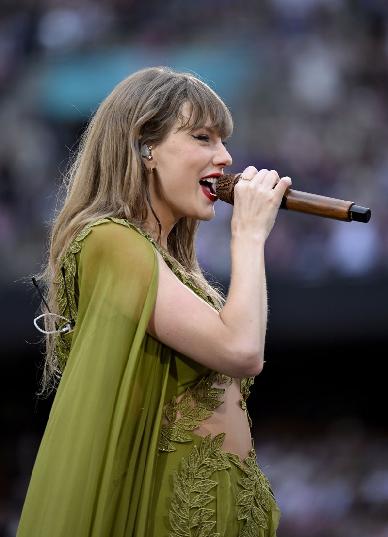 Taylor Swift — June 23 - London, England — photo 21