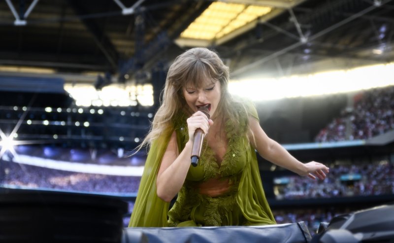Taylor Swift — June 23 - London, England — photo 27