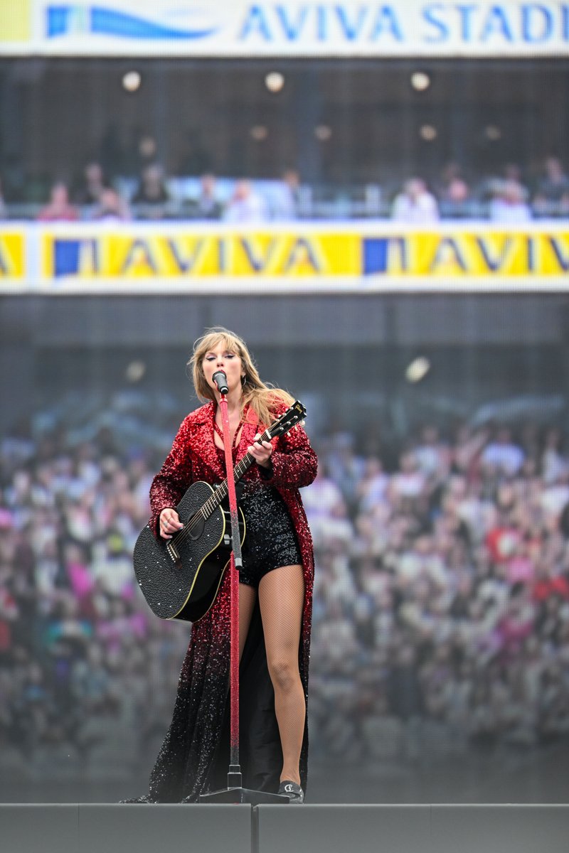Taylor Swift — June 28 - Dublin, Ireland — photo 20