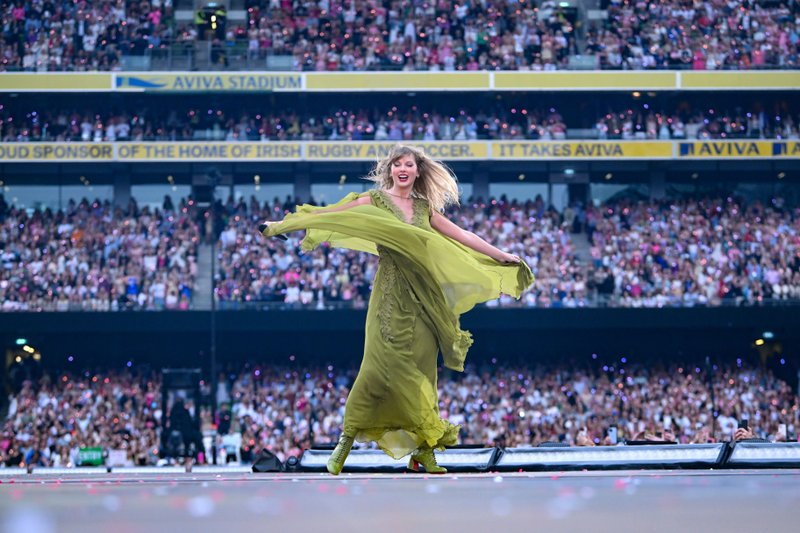 Taylor Swift — June 28 - Dublin, Ireland — photo 45