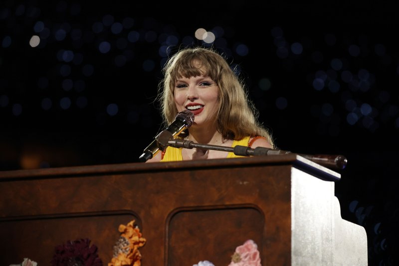 Taylor Swift — March 2 - Singapore, Singapore — photo 5