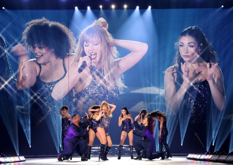Taylor Swift — May 10 - Paris, France — photo 21