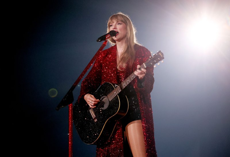 Taylor Swift — May 11 - Paris, France — photo 11