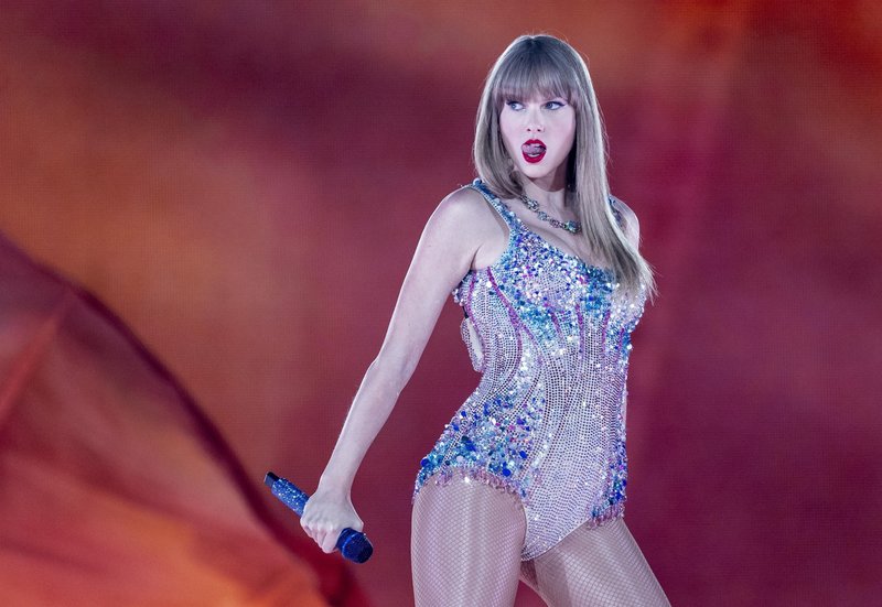 Taylor Swift — May 17 - Stockholm, Sweden — photo 26