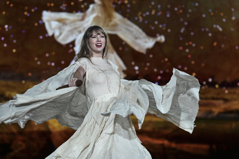 Taylor Swift — May 24 - Lisbon, Portugal — photo 5