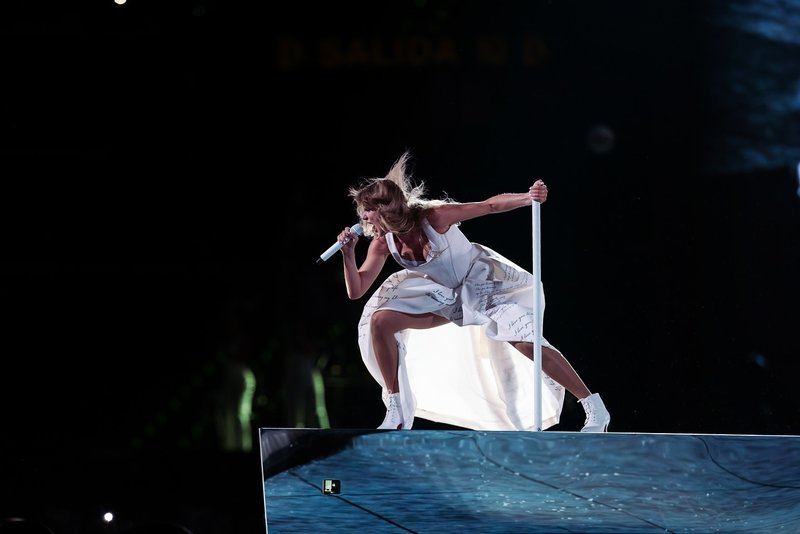 Taylor Swift — May 30 - Madrid, Spain — photo 6