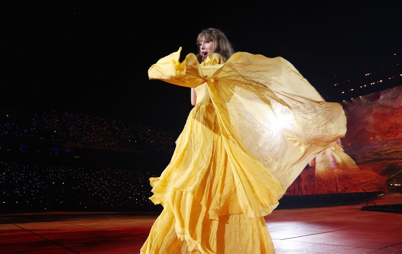 Taylor Swift — May 9 - Paris, France — photo 72