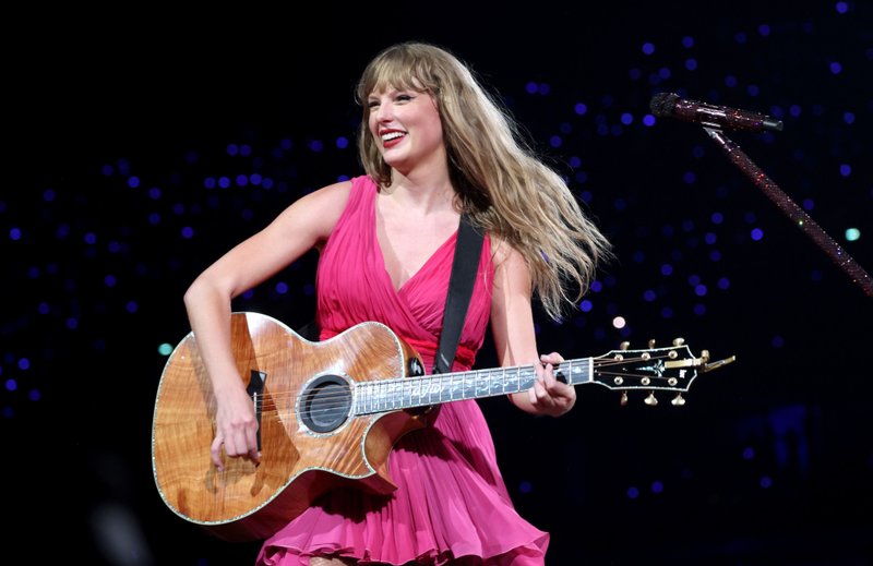 Taylor Swift — May 9 - Paris, France — photo 93