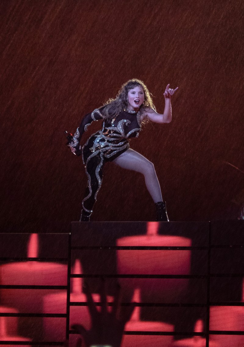 Taylor Swift — October 18 - Miami, Florida — photo 10
