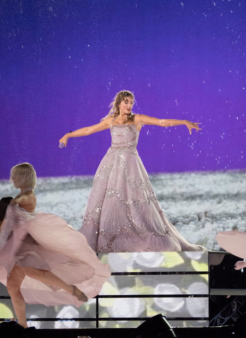 Taylor Swift — October 18 - Miami, Florida — photo 42