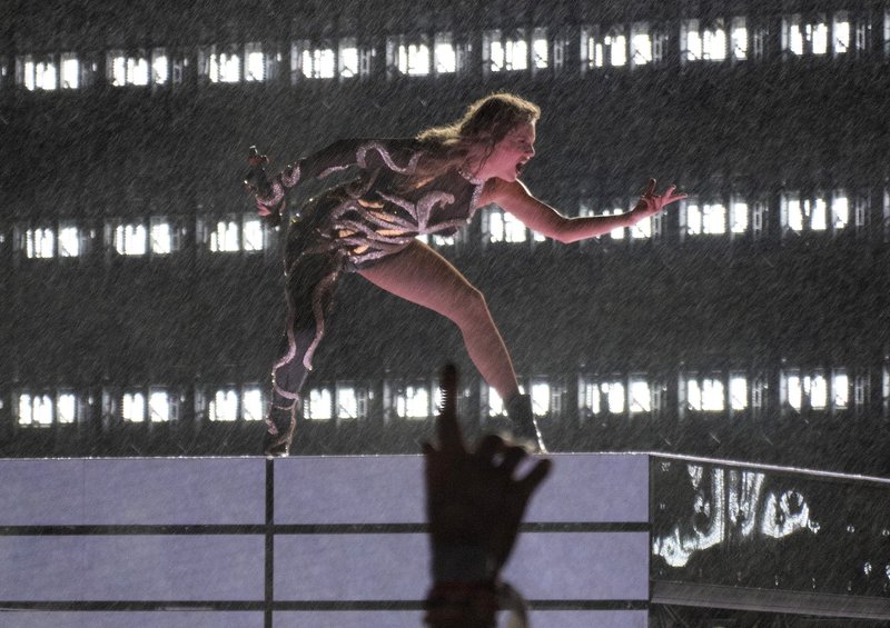 Taylor Swift — October 18 - Miami, Florida — photo 66