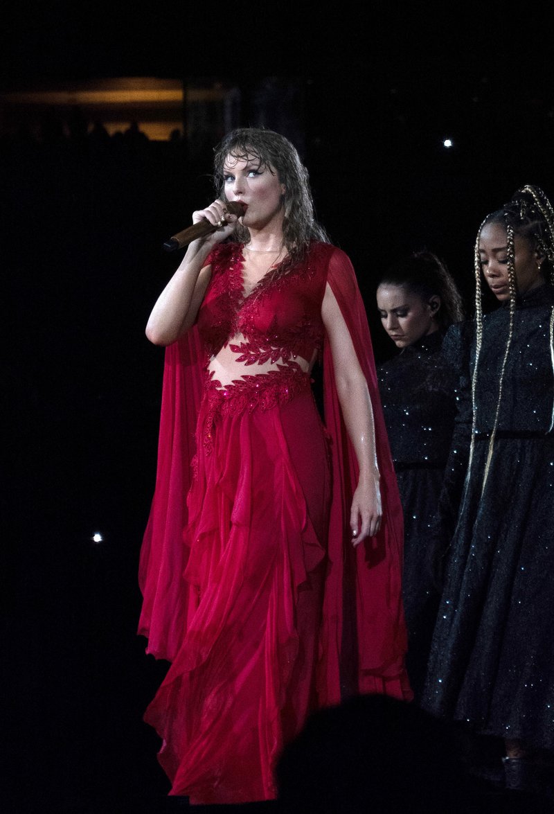 Taylor Swift — October 18 - Miami, Florida — photo 77