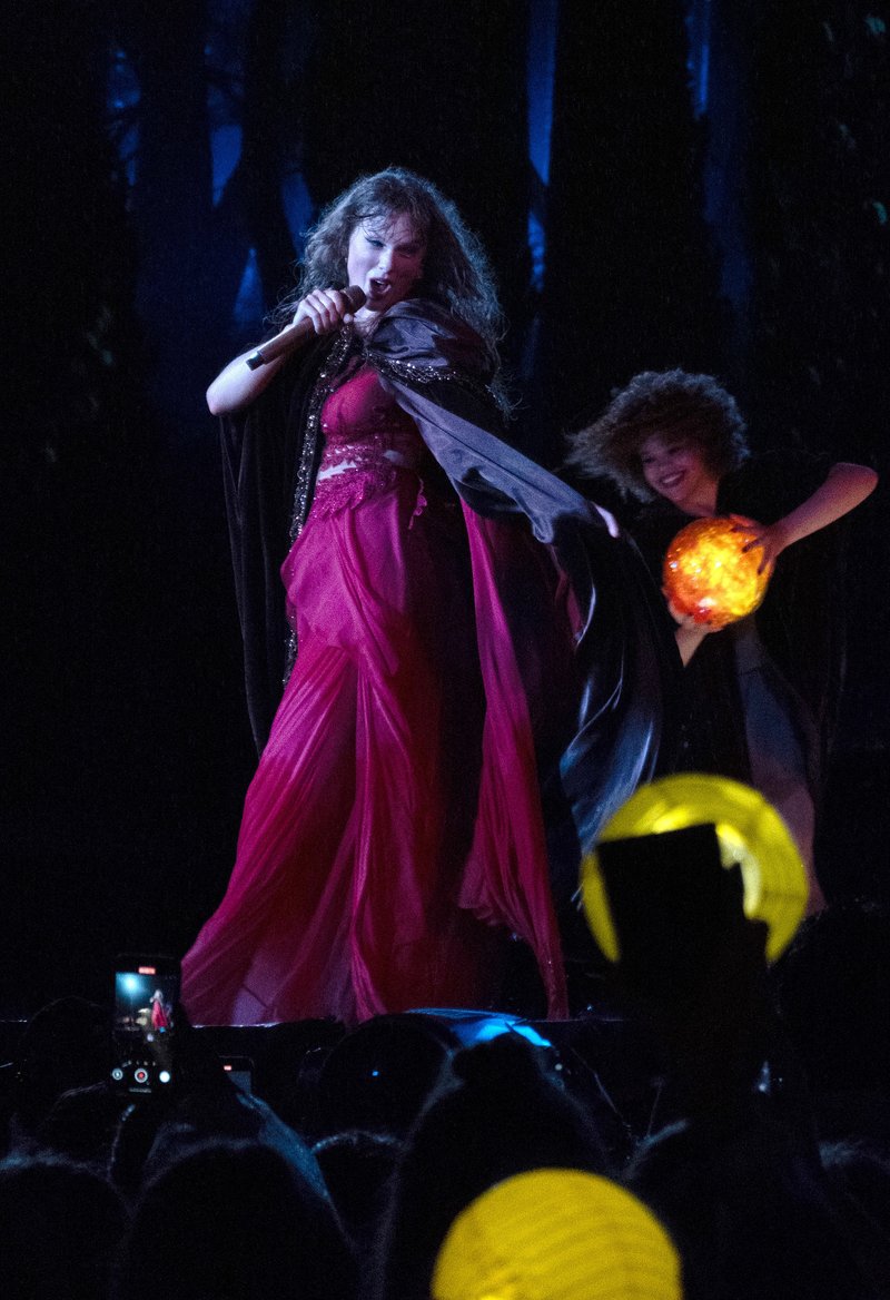 Taylor Swift — October 18 - Miami, Florida — photo 82