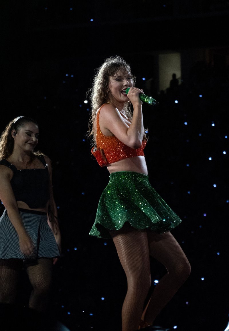 Taylor Swift — October 18 - Miami, Florida — photo 84