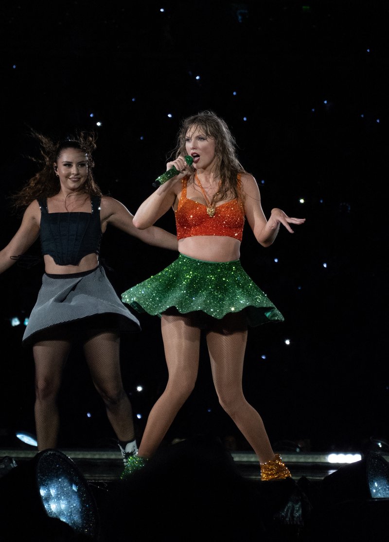 Taylor Swift — October 18 - Miami, Florida — photo 85