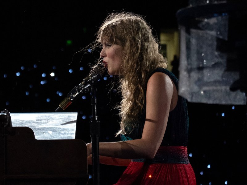 Taylor Swift — October 18 - Miami, Florida — photo 151