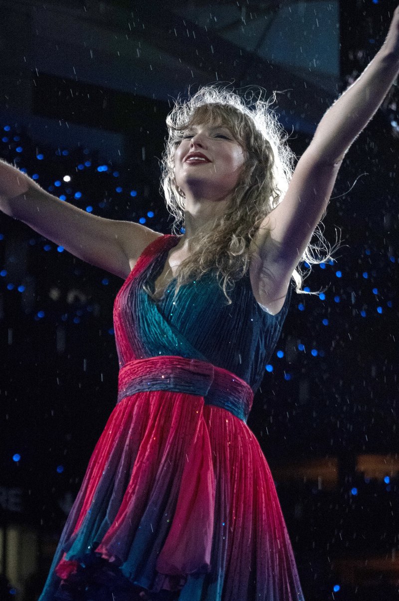 Taylor Swift — October 18 - Miami, Florida — photo 154