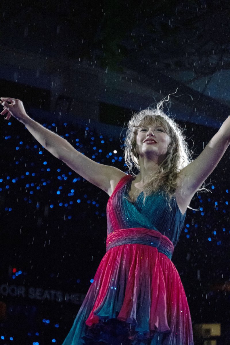 Taylor Swift — October 18 - Miami, Florida — photo 155