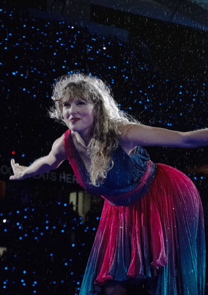 Taylor Swift — October 18 - Miami, Florida — photo 156