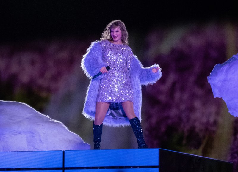Taylor Swift — October 18 - Miami, Florida — photo 161