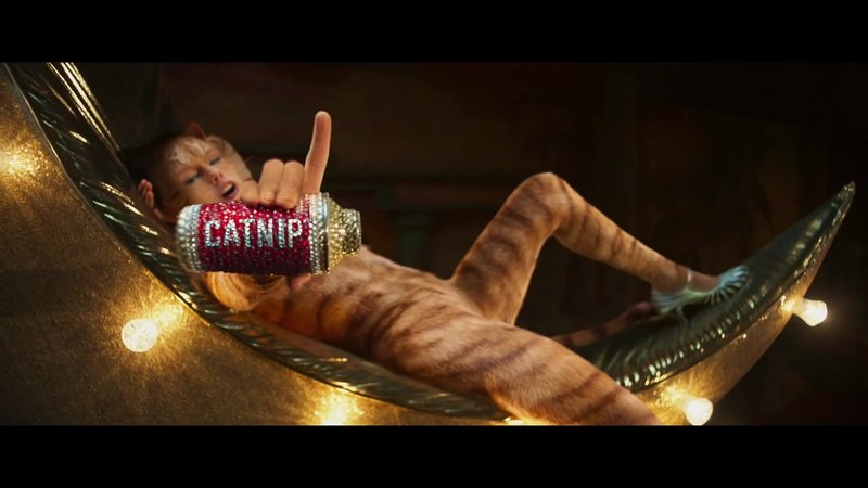 Taylor Swift — Behind The Scenes (Screen Captures) — photo 9