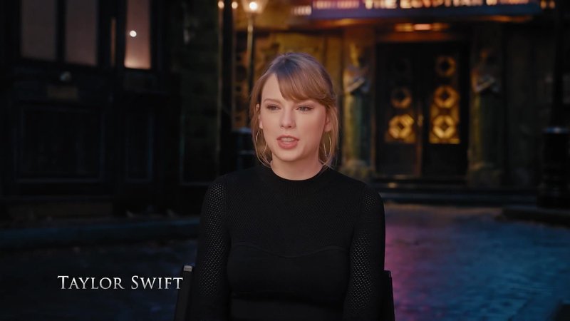 Taylor Swift — Cats - A Look Inside (Screen Captures) — photo 6